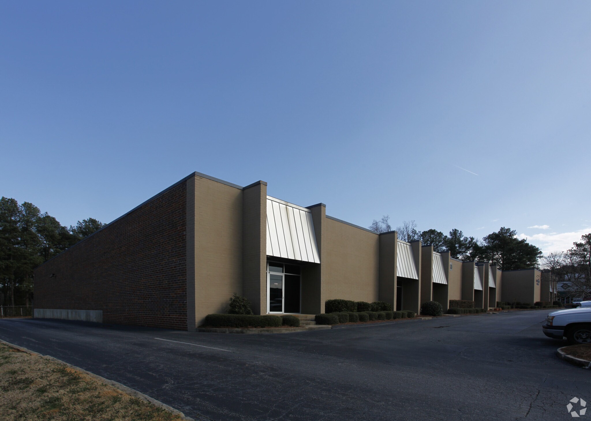 1820 Briarwood Industrial Ct NE, Atlanta, GA à louer Photo principale– Image 1 sur 6