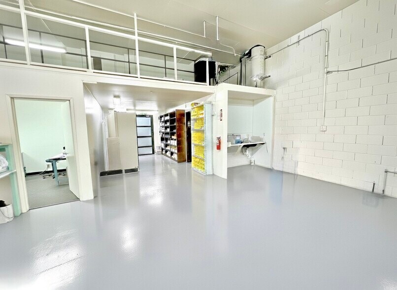 1166 Independence Ave, Mountain View, CA à louer - Photo de l’immeuble – Image 2 sur 6