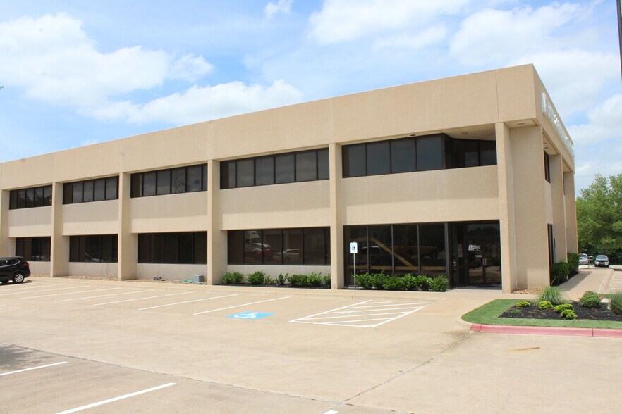 1007-1009 N Earl Rudder Fwy, Bryan, TX à louer - Photo de l’immeuble – Image 3 sur 3