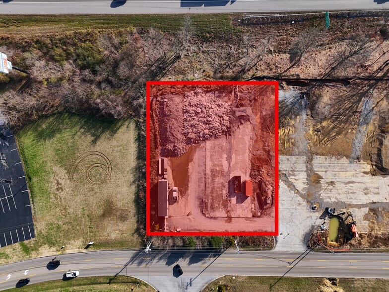 Outlet Drive, Knoxville, TN à vendre - Photo de l’immeuble – Image 3 sur 9