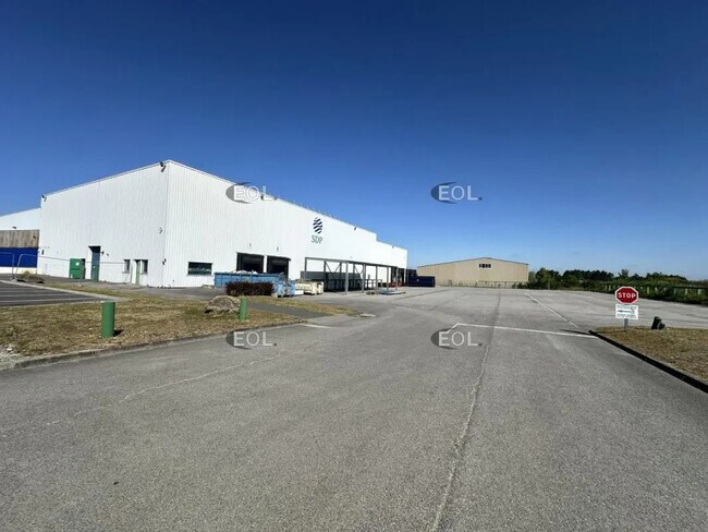 Plus de détails pour Industriel/Logistique à louer