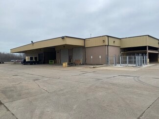 Plus de détails pour 25325-25371 Henry B Joy Blvd, Harrison Township, MI - Industriel/Logistique à louer