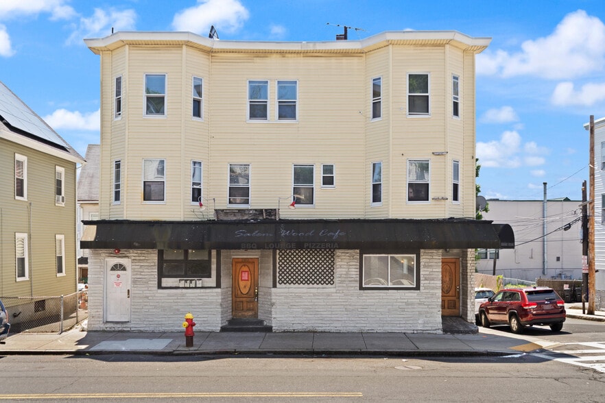 385-387 Salem St, Malden, MA à vendre - Photo principale – Image 1 sur 25