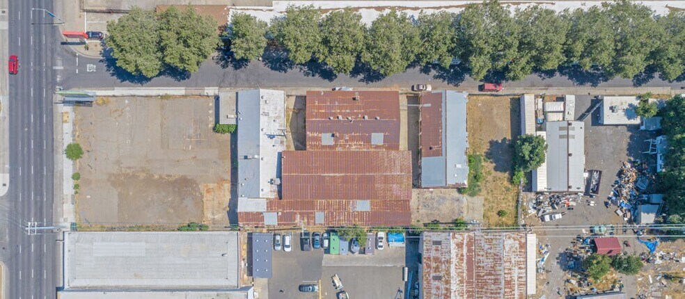 1616 N C St, Sacramento, CA à vendre - Photo de l’immeuble – Image 2 sur 4