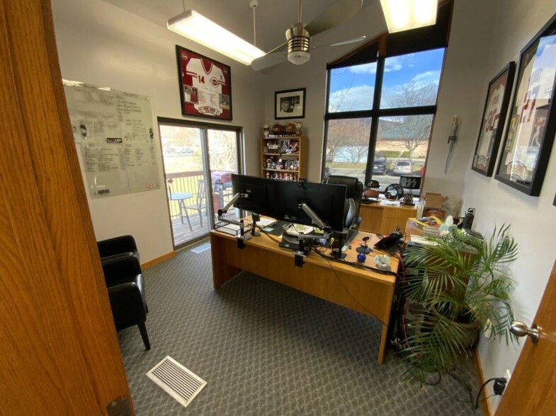 1778 N State St, Orem, UT à vendre - Photo intérieure – Image 3 sur 9