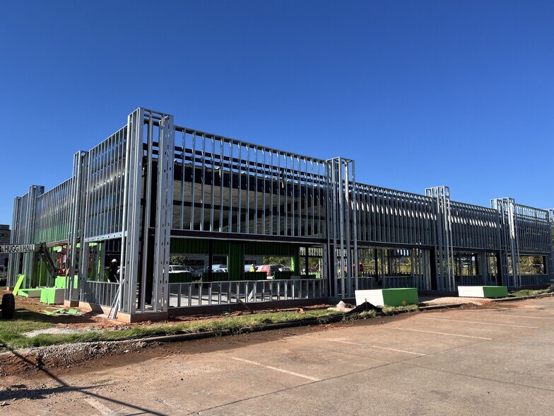 240 W Wilshire Blvd, Oklahoma City, OK à louer - Photo de l’immeuble – Image 1 sur 5