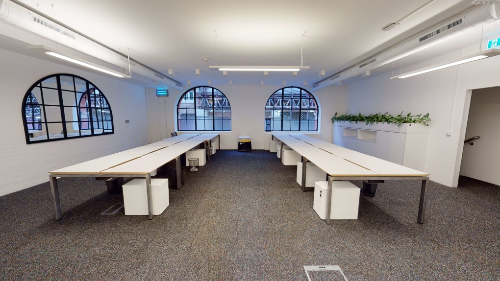 2 Sheraton St, Londres à louer Photo intérieure– Image 1 sur 5