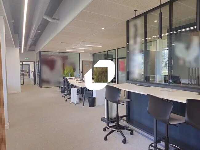 Plus de détails pour Bureau à louer