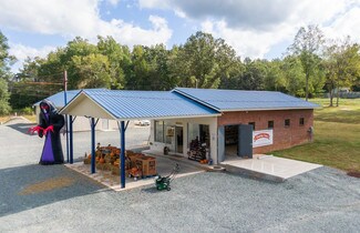 Plus de détails pour 6788 Siler Cty Snow Cp Rd, Siler City, NC - Local commercial à louer