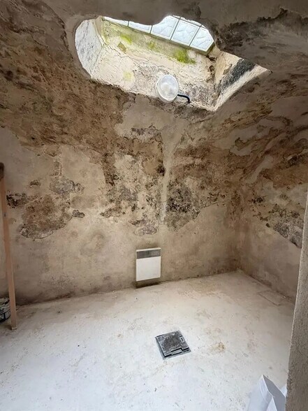 Local commercial dans Paris à louer - Photo intérieure – Image 3 sur 3