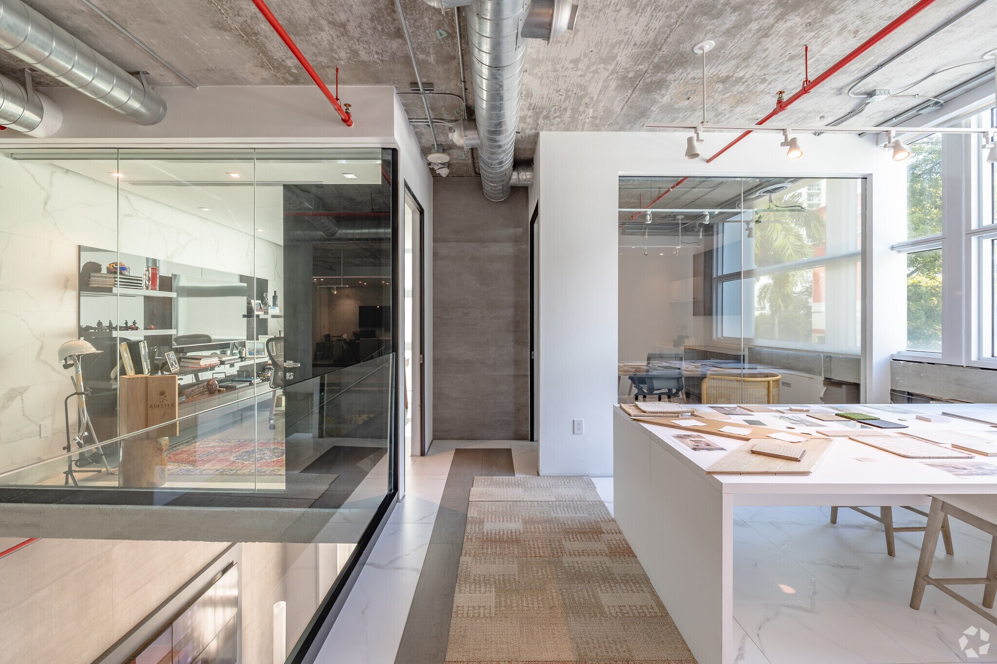 2347 Biscayne Boulevard, Miami, FL à louer Photo intérieure– Image 1 sur 20