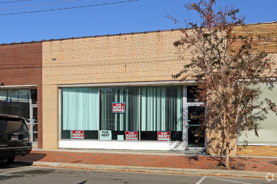 221 W Walnut St, Goldsboro, NC à louer - Photo principale – Image 1 sur 3