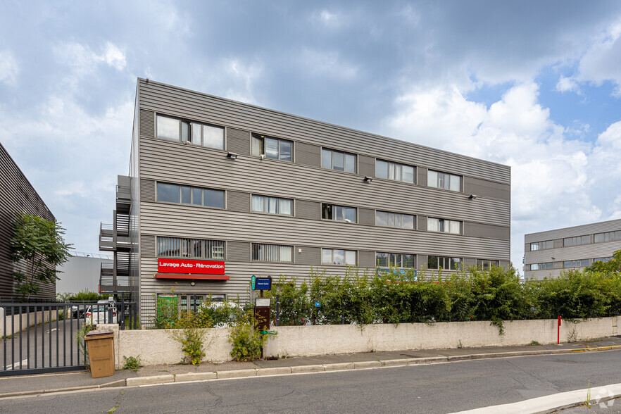 Rue De La Bongarde, Villeneuve-la-Garenne à louer - Photo de l’immeuble – Image 2 sur 2