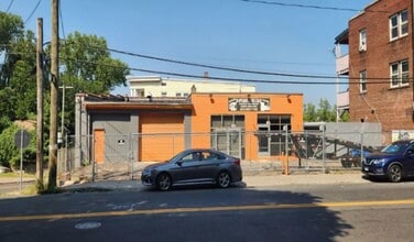 356 Baldwin St, Waterbury, CT à vendre Photo intérieure– Image 2 sur 7