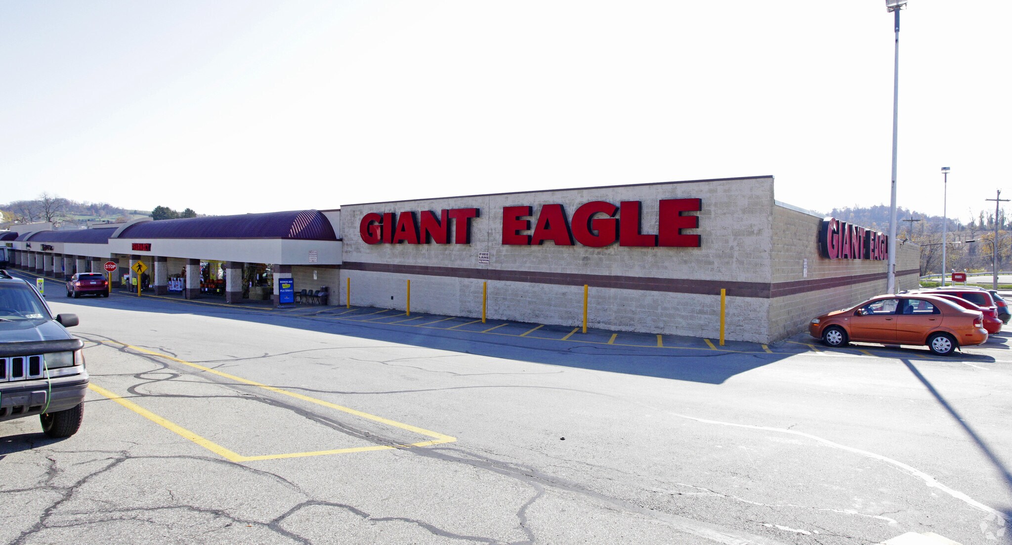 Rostraver Rd, Belle Vernon, PA à louer Photo de l’immeuble– Image 1 sur 9