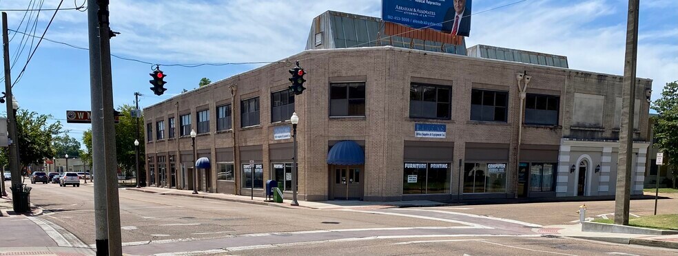305 W Market St, Greenwood, MS à vendre - Photo de l’immeuble – Image 3 sur 13