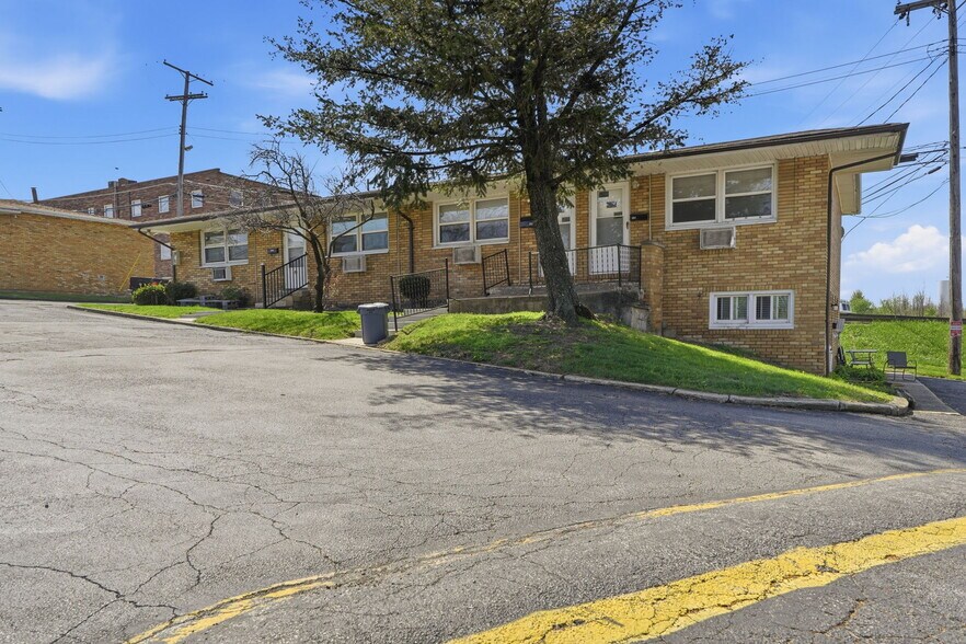 7559 Mentor Ave, Mentor, OH à vendre - Photo de l’immeuble – Image 3 sur 23