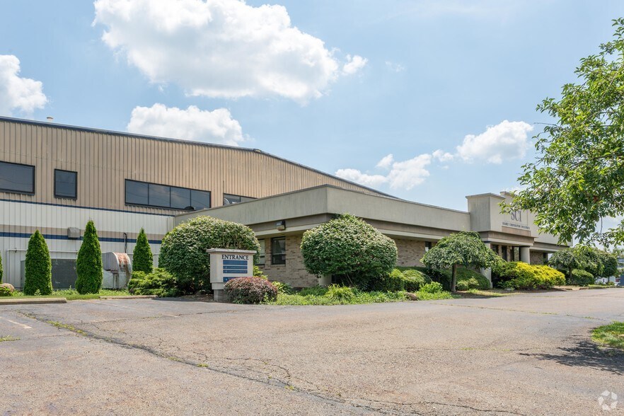 7774-7810 Whipple Ave NW, Canton, OH à louer - Photo de l’immeuble – Image 3 sur 8