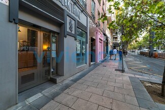 Plus de détails pour Local commercial à louer