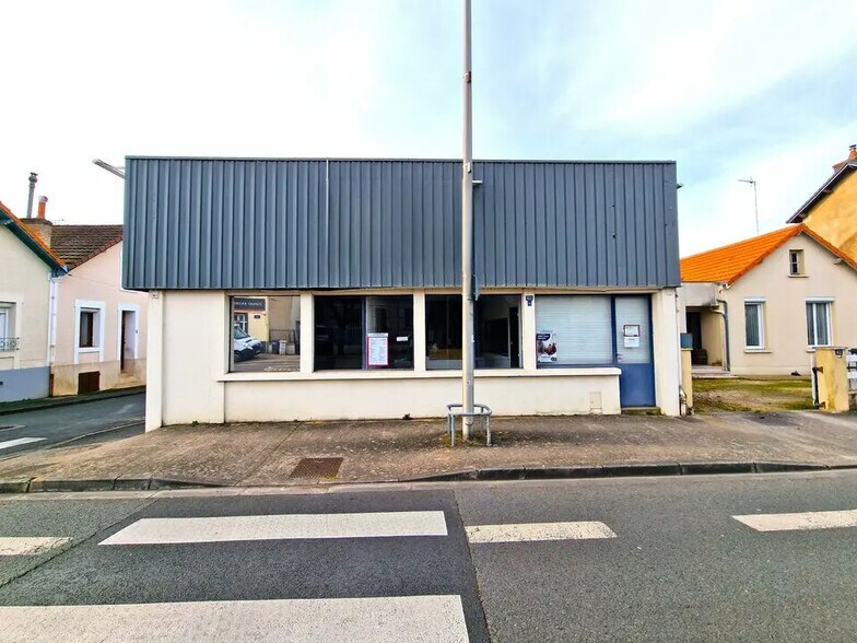 Bureau dans Poitiers à louer - Photo de l’immeuble – Image 2 sur 6