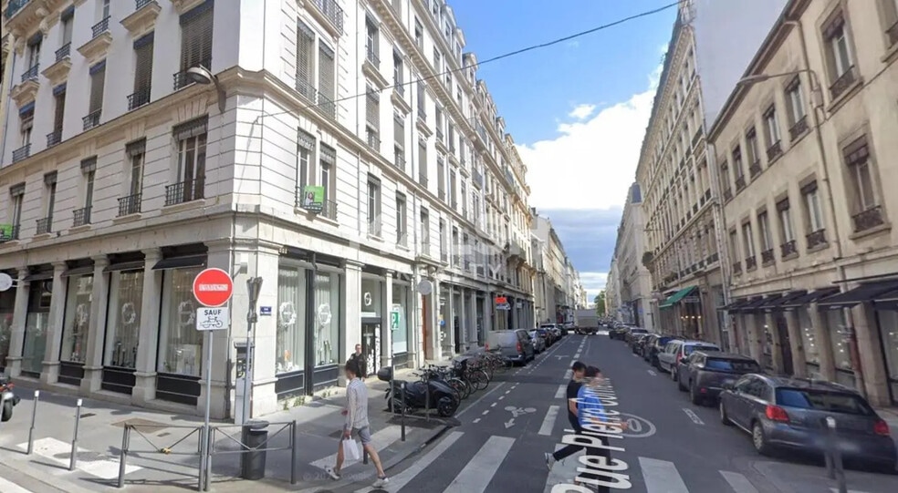 Local commercial dans Lyon à louer - Photo de l’immeuble – Image 2 sur 3