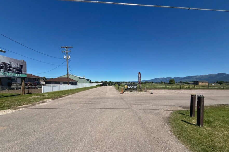 40517 MT Highway 35, Polson, MT à vendre - Photo de l’immeuble – Image 2 sur 12