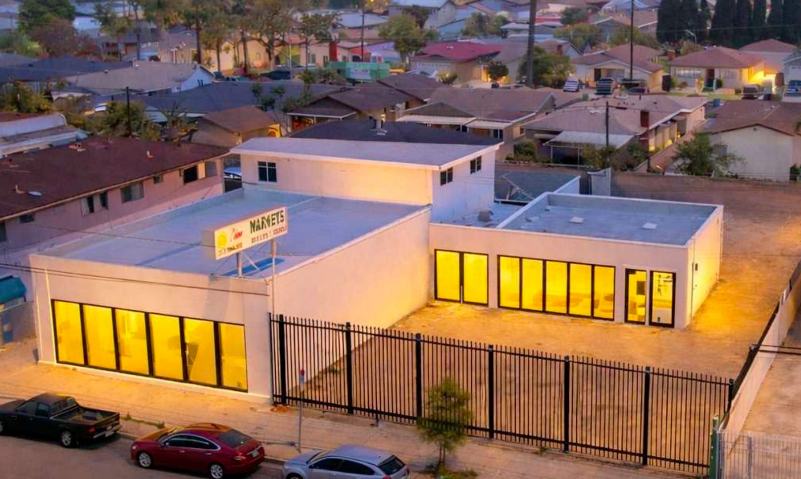 1236 N Wilmington Blvd, Wilmington, CA à louer Photo intérieure– Image 1 sur 3