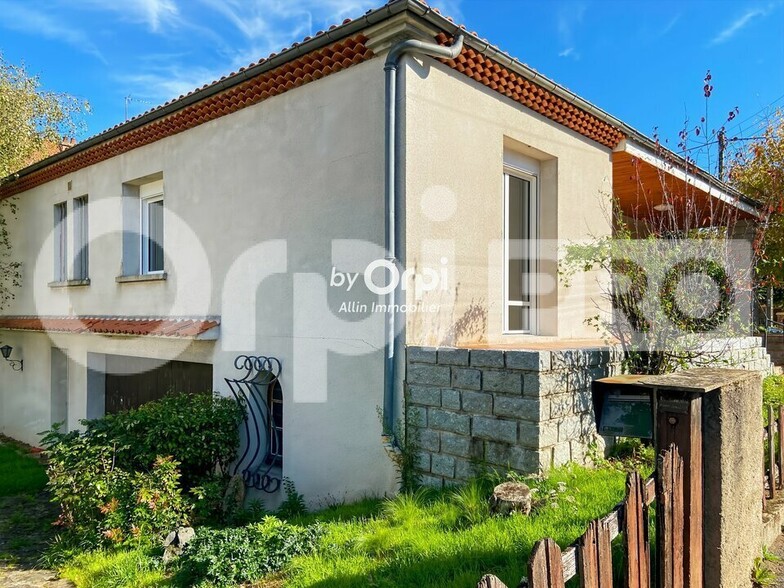 Bureau dans Montluçon à vendre - Photo de l’immeuble – Image 2 sur 12