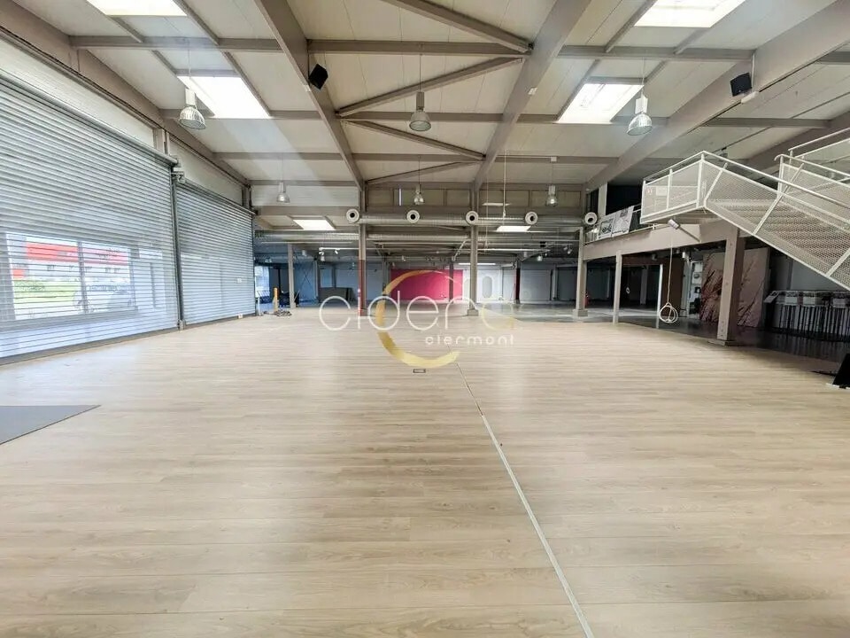 Local commercial dans COURNON-D'AUVERGNE à vendre Photo de l’immeuble– Image 1 sur 16