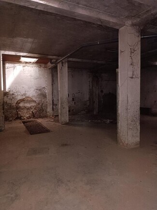 Plus de détails pour Local commercial à vendre