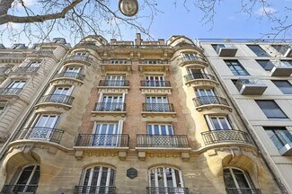 Plus de détails pour 34 Avenue De La Motte-Picquet, Paris - Bureau à vendre