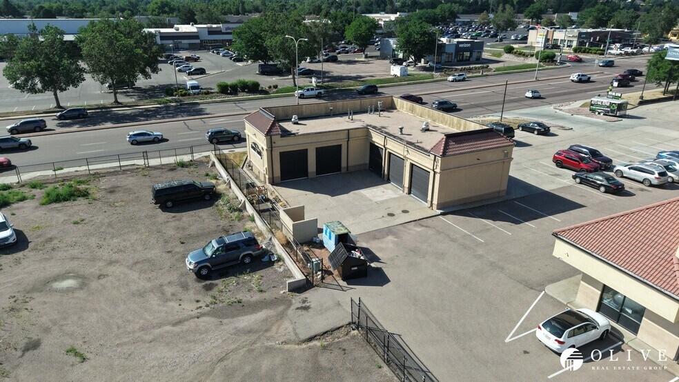 4351 Austin Bluffs Pky, Colorado Springs, CO à louer - Photo de l’immeuble – Image 2 sur 13