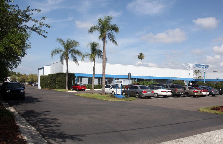 4710 Eisenhower Blvd, Tampa, FL à louer - Photo de l’immeuble – Image 2 sur 2