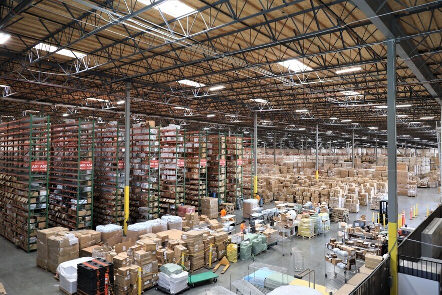 4200-4250 Shirley Ave, El Monte, CA à louer - Photo intérieure – Image 2 sur 19