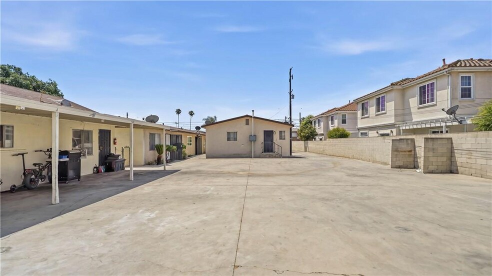 11133 Klingerman St, El Monte, CA à vendre - Photo de l’immeuble – Image 2 sur 57