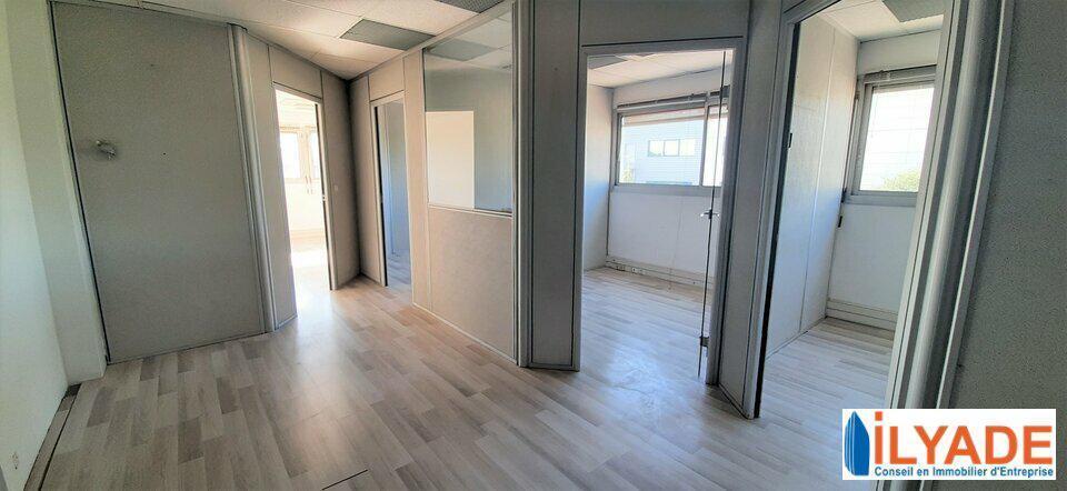 Bureau dans Aix-en-Provence à louer - Photo de l’immeuble – Image 1 sur 4