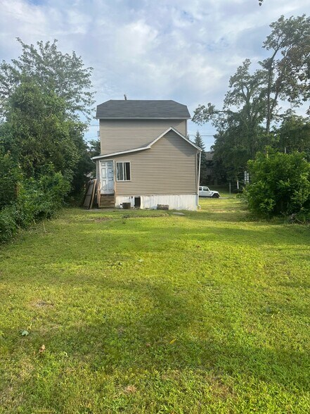 20 Columbia St, Poughkeepsie, NY à vendre - Photo de l’immeuble – Image 2 sur 4