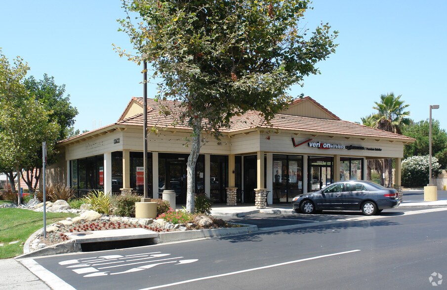 Poway Crossings portefeuille de 4 biens à vendre sur LoopNet.fr - Photo principale – Image 2 sur 9