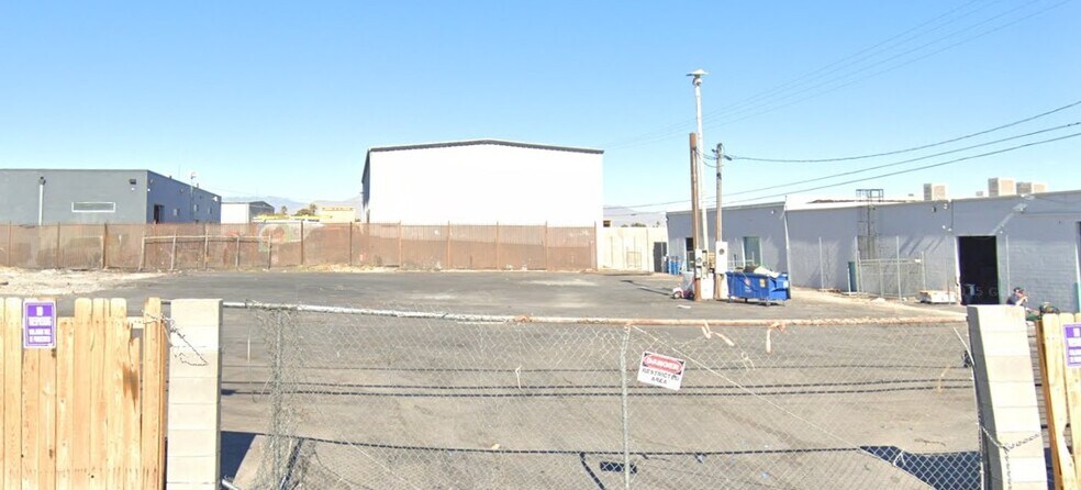 3550 Sirius Ave, Las Vegas, NV à louer - Photo de l’immeuble – Image 1 sur 4