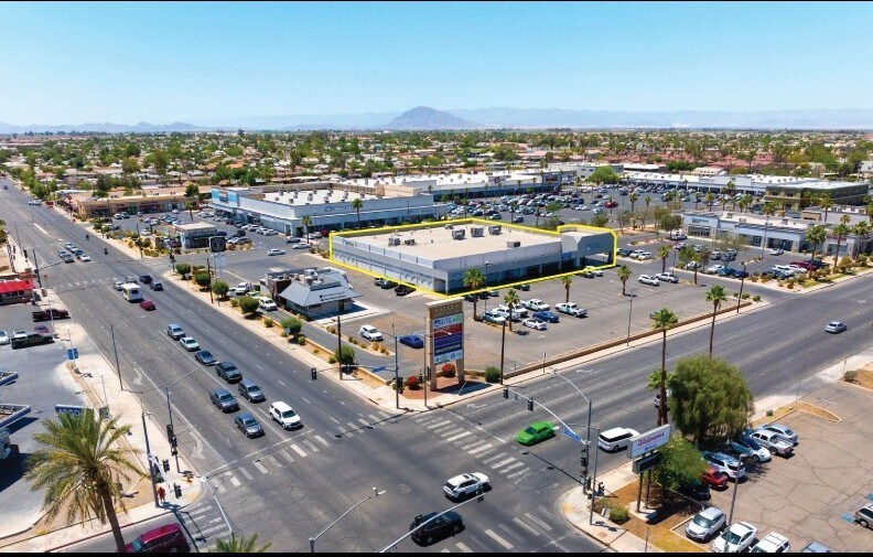 1501 W Main St, El Centro, CA à vendre - Photo de l’immeuble – Image 1 sur 8