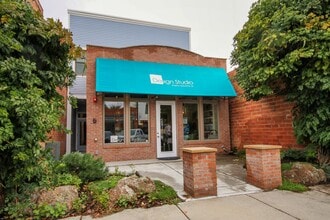 104 2nd Ave, Niwot, CO à louer Photo intérieure– Image 1 sur 13