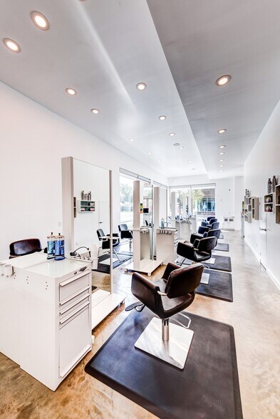 1800 Westheimer Rd, Houston, TX à louer - Photo de l’immeuble – Image 3 sur 10