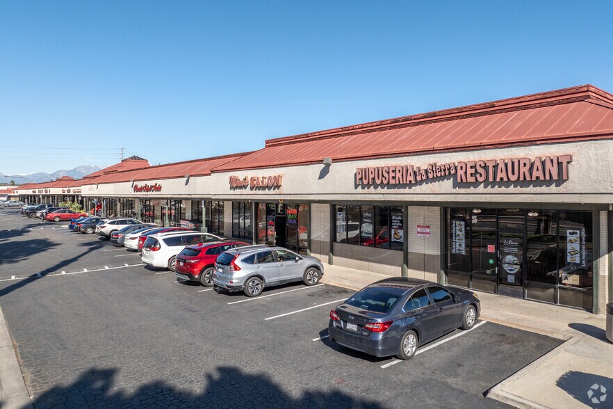 4505-4585 La Sierra Ave, Riverside, CA à louer - Photo principale – Image 2 sur 4