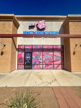 57930-58132 29 Palms Hwy, Yucca Valley, CA à louer Photo intérieure– Image 2 sur 8