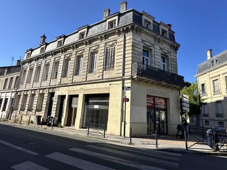 Bureau dans Bordeaux à vendre - Photo de l’immeuble – Image 3 sur 14