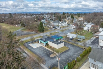 153 W Orange St, Shippensburg, PA - VUE AÉRIENNE  vue de carte