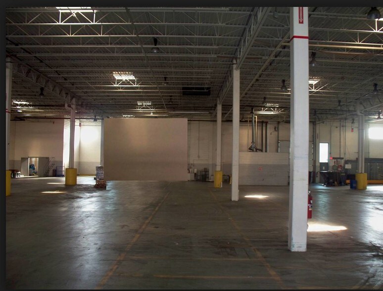 179 Park Ave, East Hartford, CT à louer - Photo principale – Image 2 sur 12