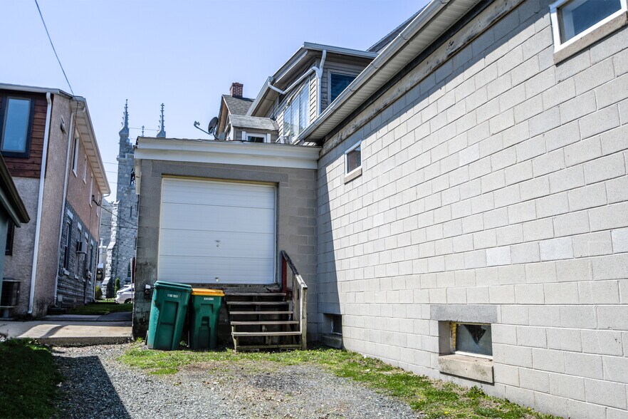 82 Main St, Pennsburg, PA à vendre - Photo de l’immeuble – Image 3 sur 18