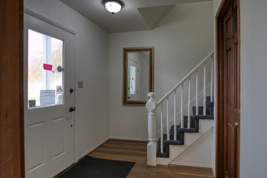 208 N H St, Aberdeen, WA à vendre - Photo de l’immeuble – Image 2 sur 18