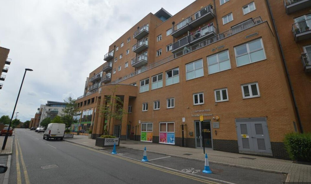 23 Whitestone Way, Croydon à louer Photo de l’immeuble– Image 1 sur 2